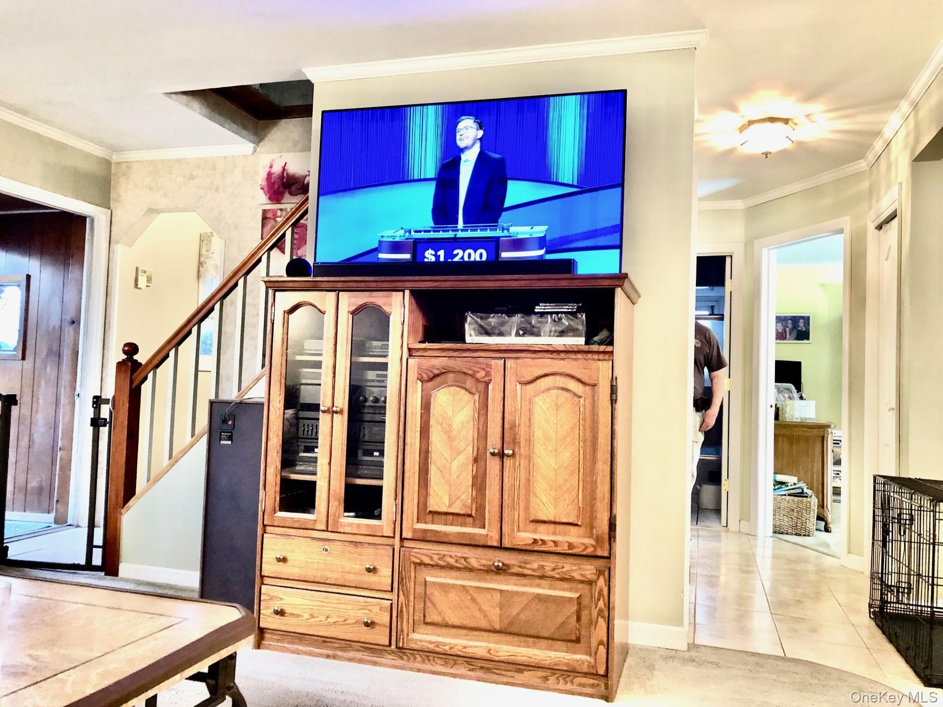 398 Hendrickson Avenue