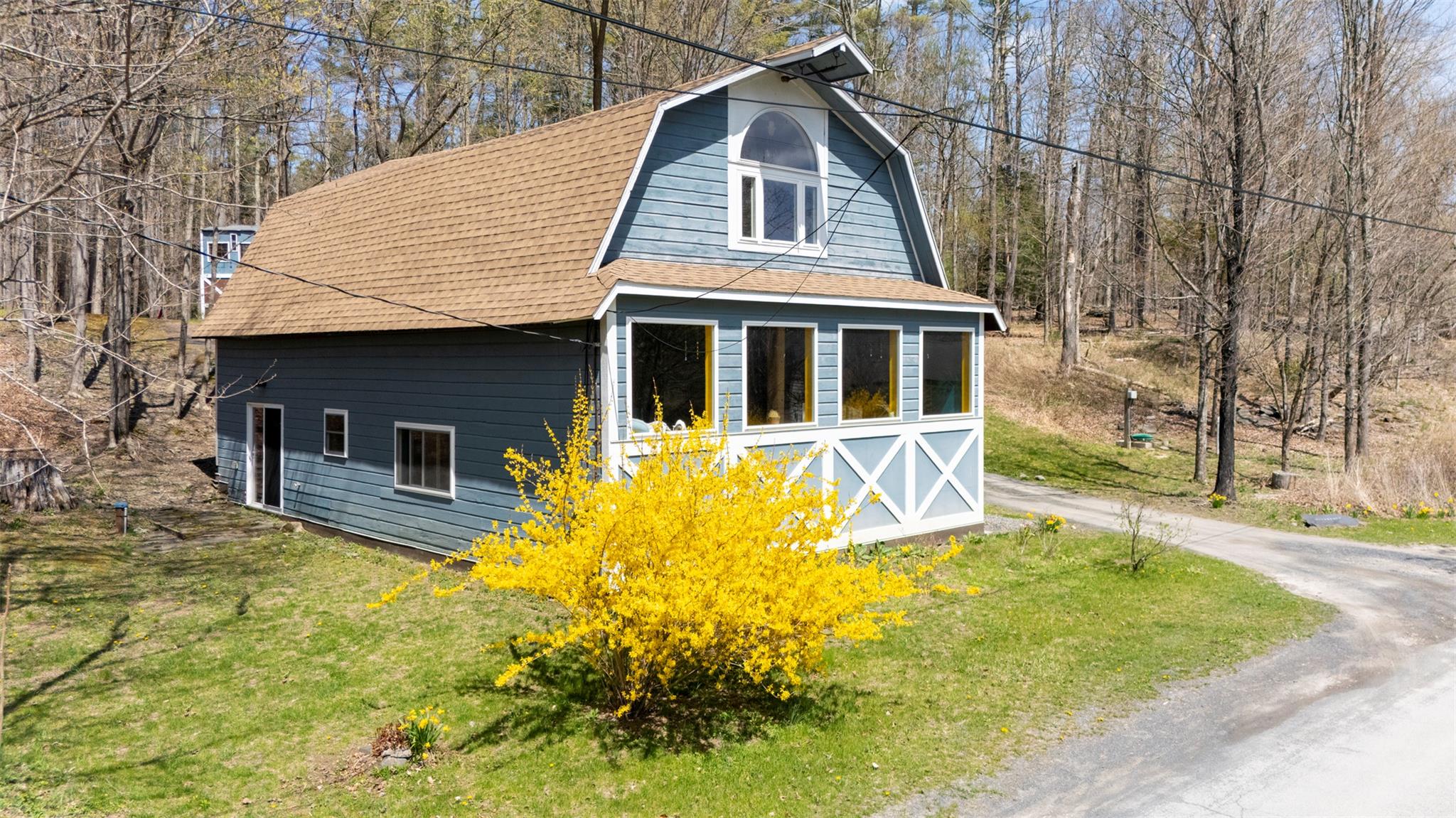 86 Baumgarten Road, Woodstock, New York image 1