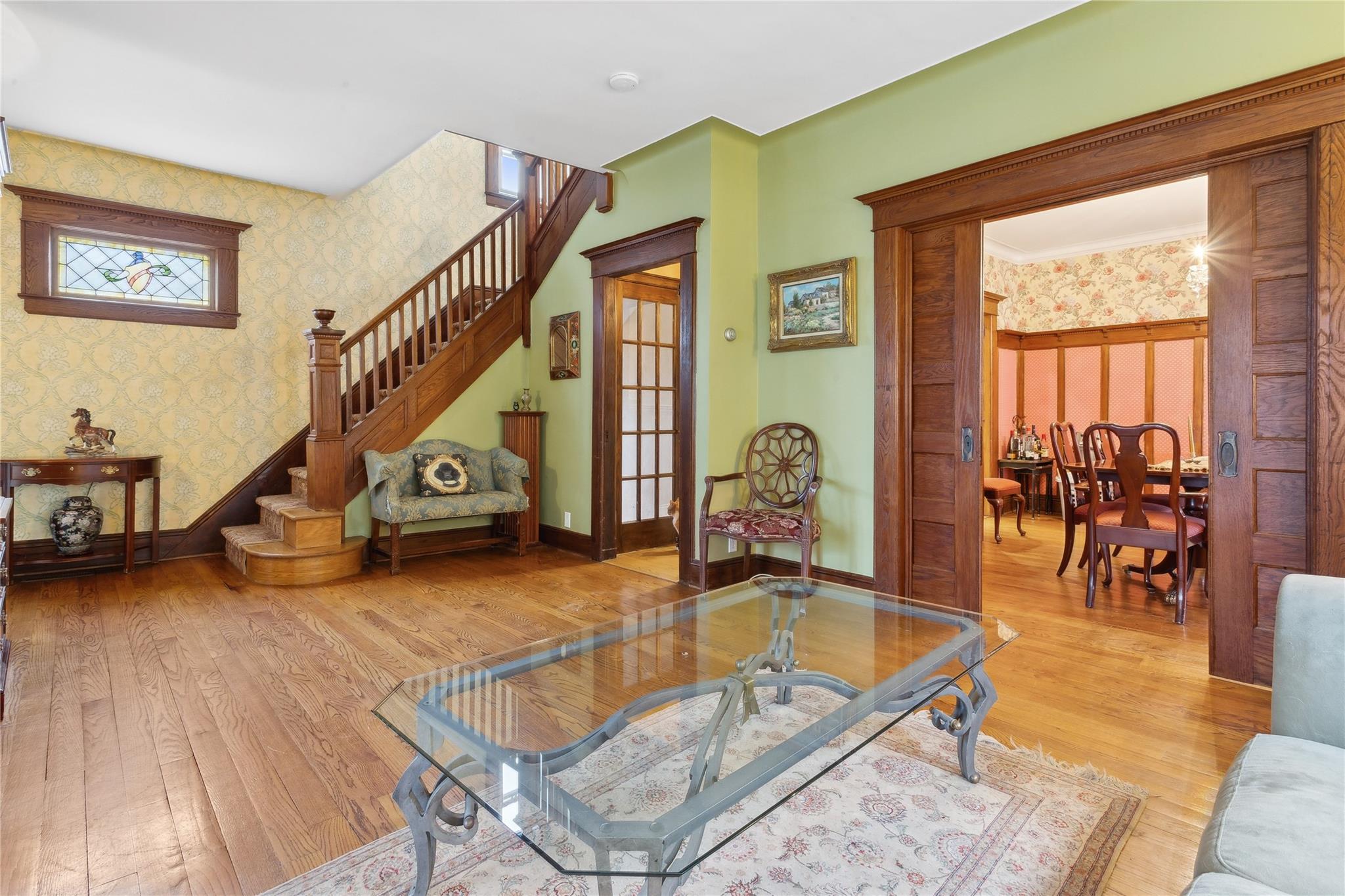9 Willis Avenue, Floral Park, New York image 3