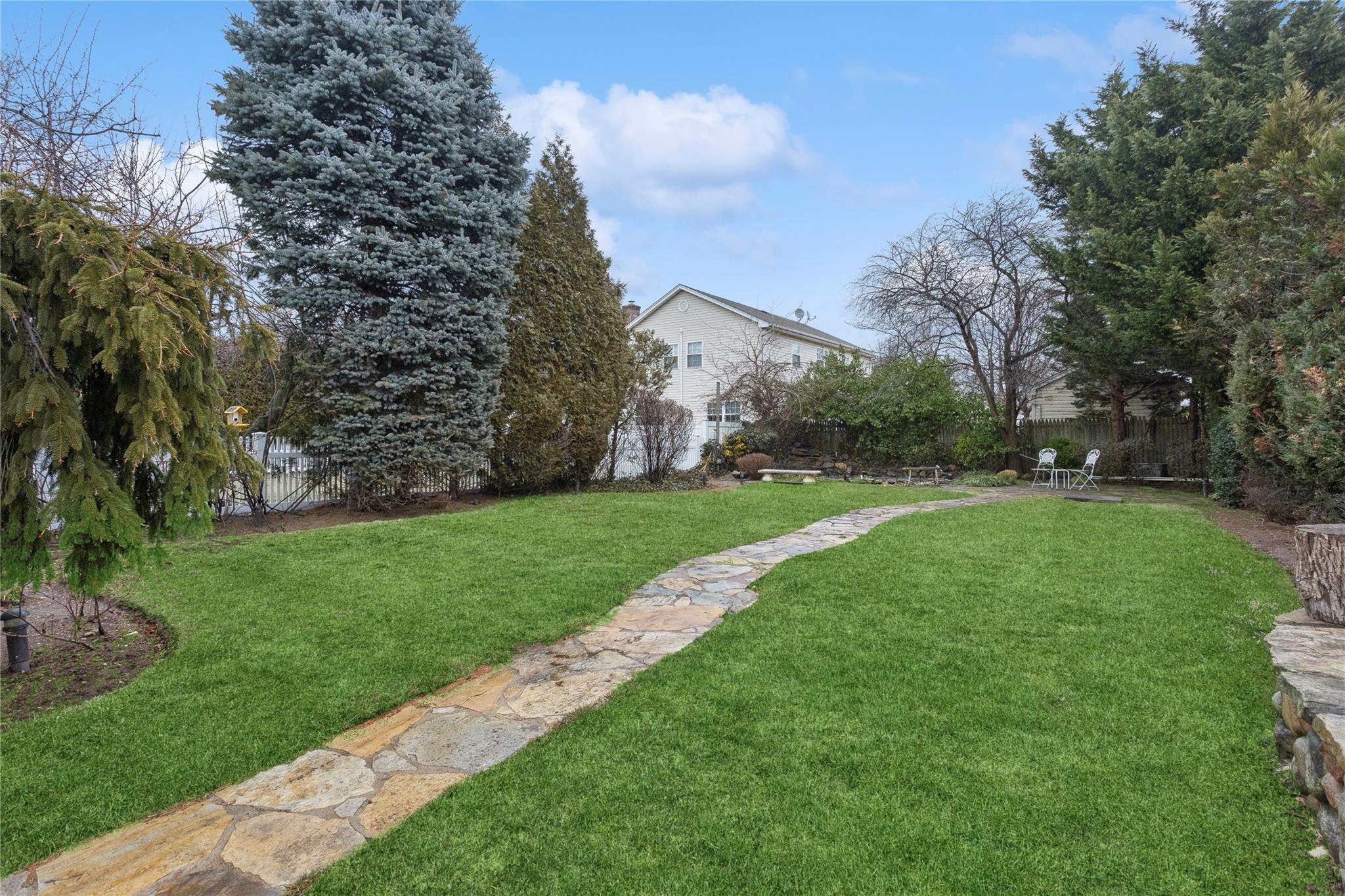 9 Willis Avenue, Floral Park, New York image 31