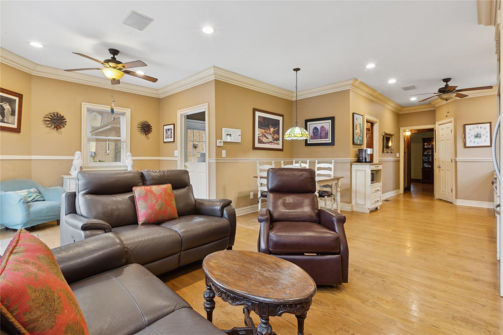 9 Willis Avenue, Floral Park, New York image 14
