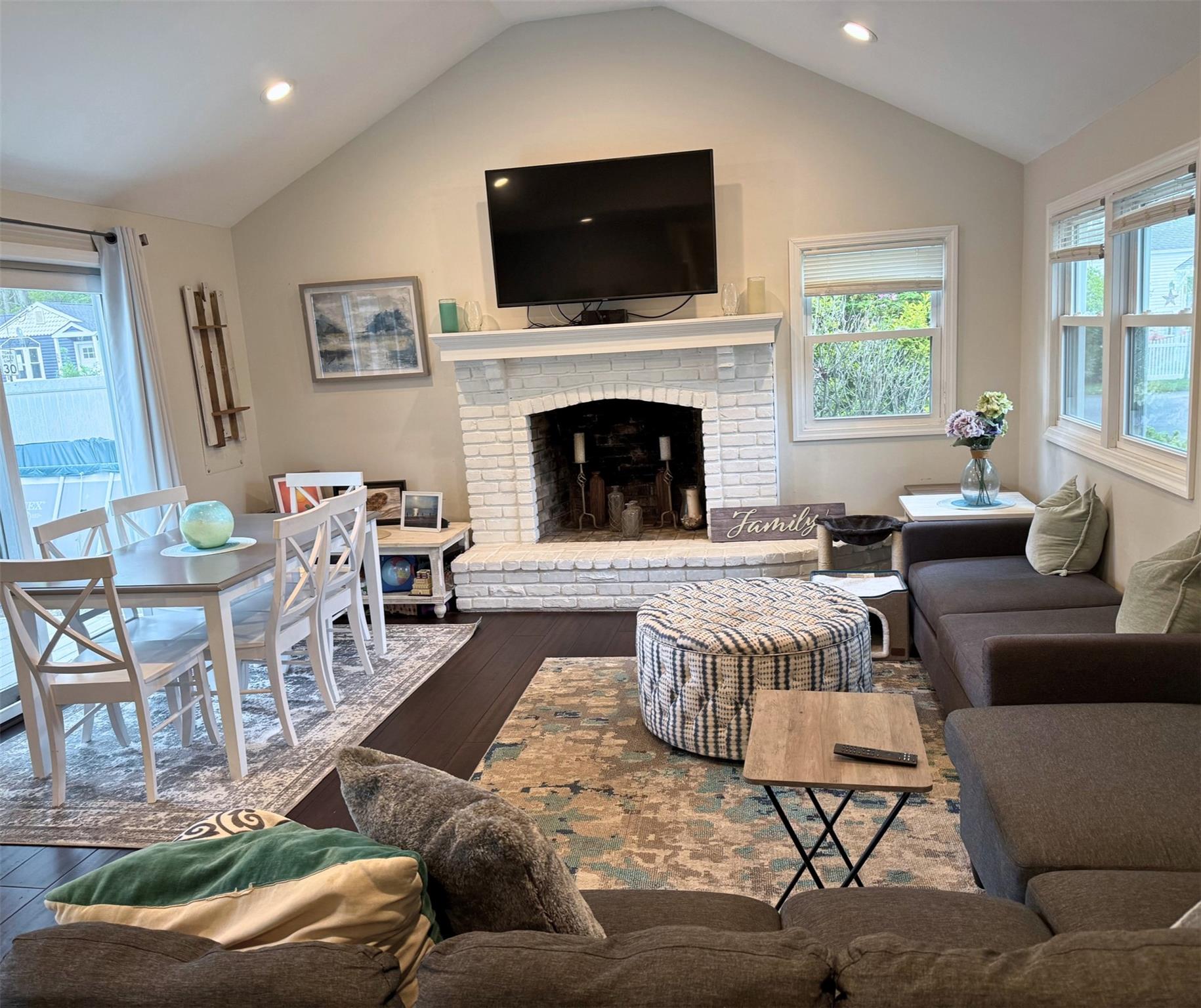 1 Roberta Street, East Patchogue, New York image 7