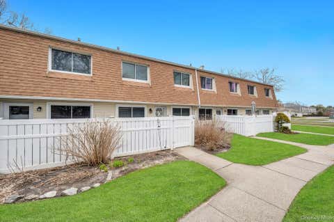 Condo For Sale - 59 Storm Drive<br/> Holtsville, NY 11742