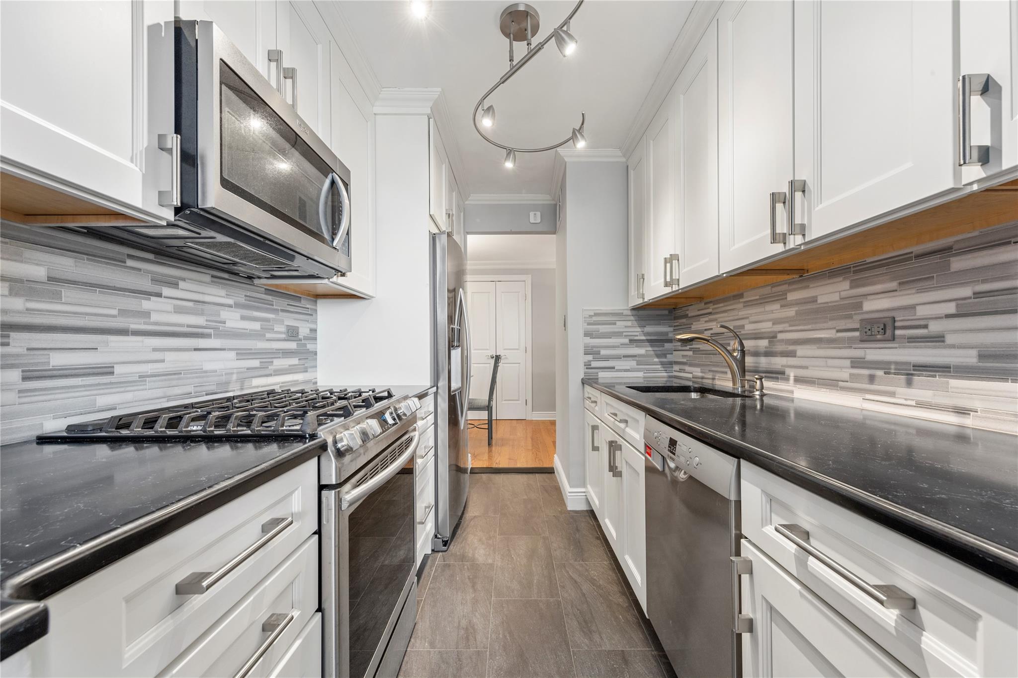 102-30 66th Road #11B, Forest Hills, New York image 10