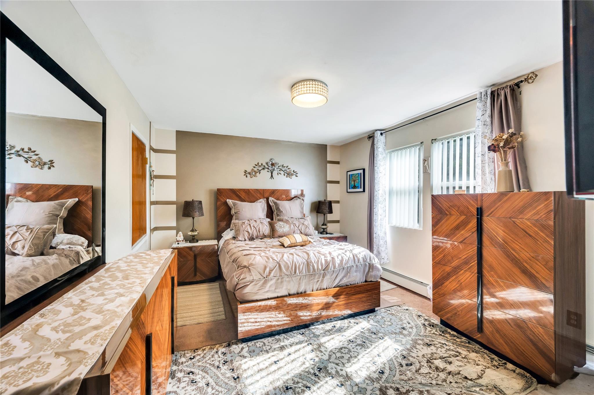 1584 N Gardiner Drive, Bay Shore, New York image 16