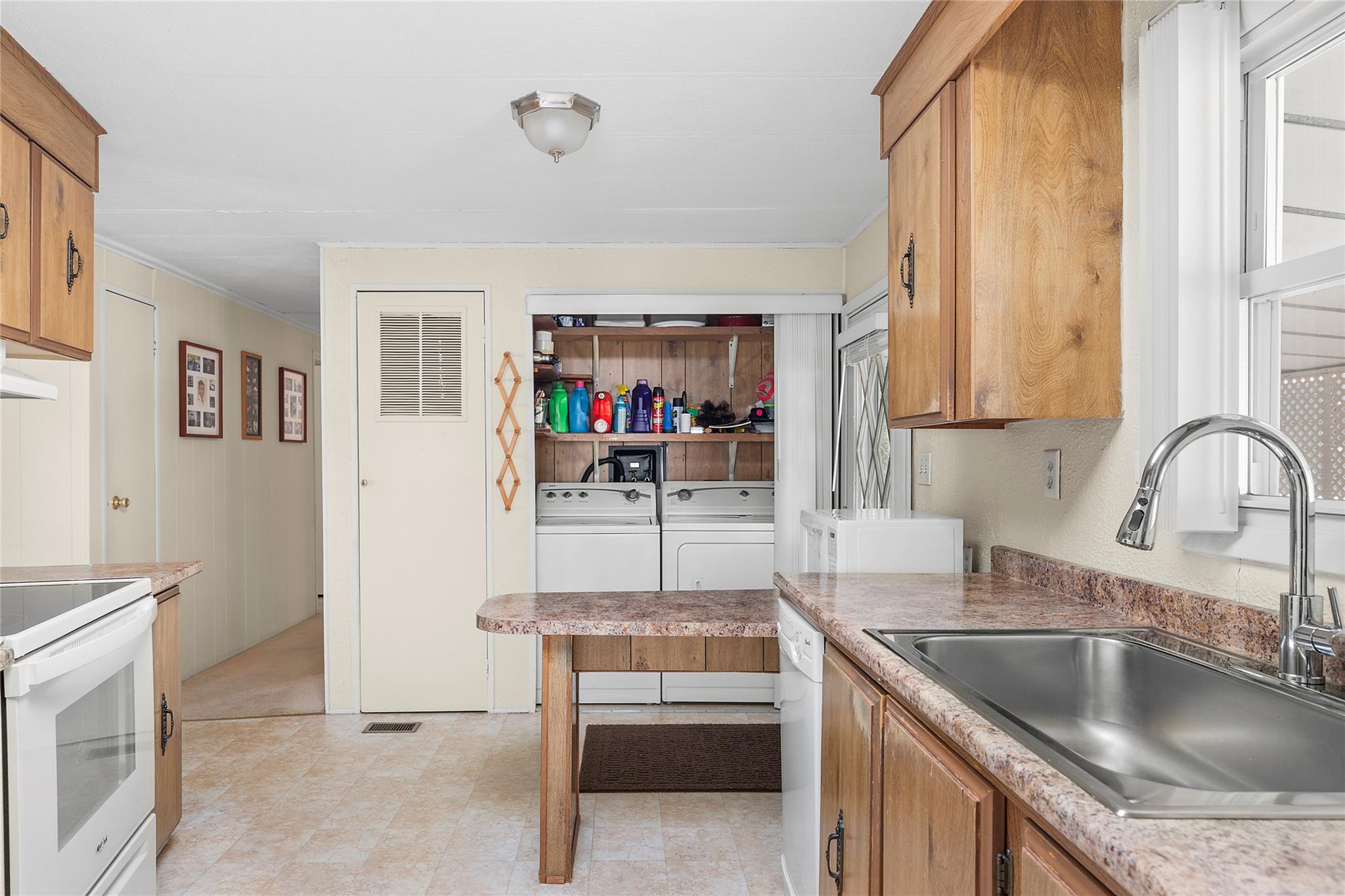 525 Riverleigh Avenue #167, Riverhead, New York image 3