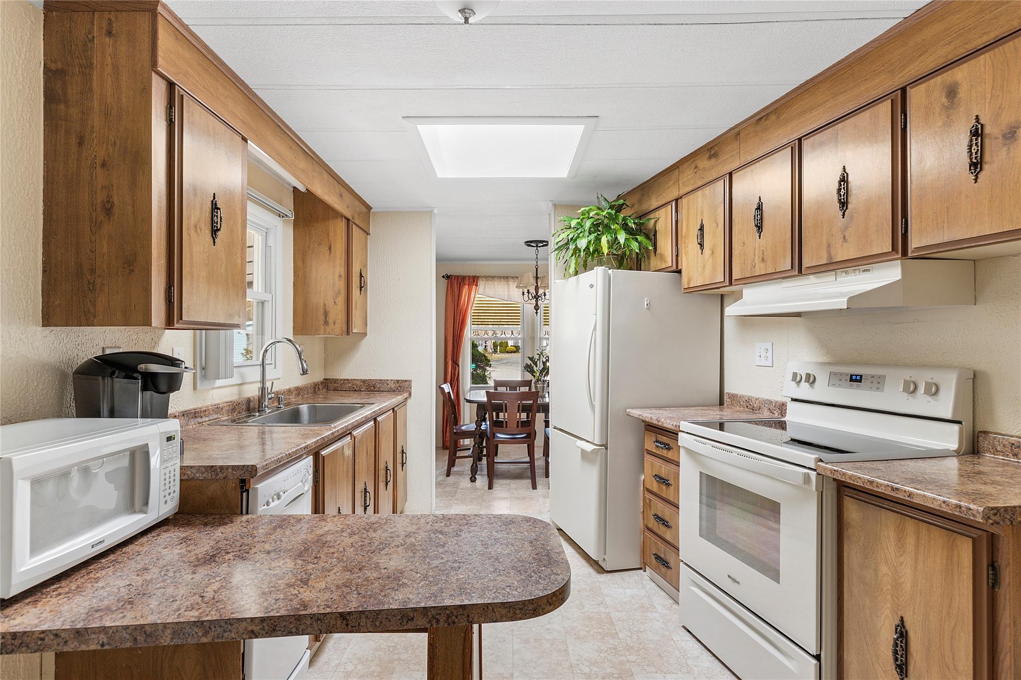 525 Riverleigh Avenue #167, Riverhead, New York image 2