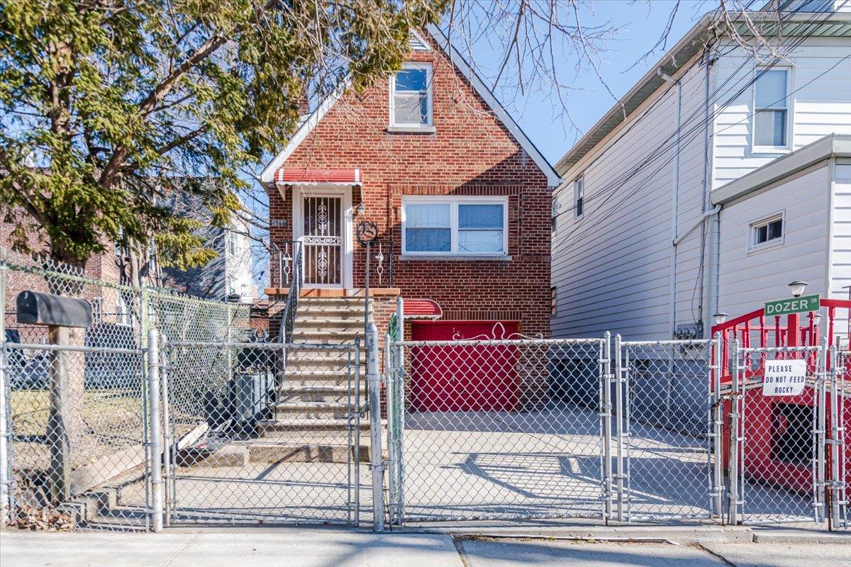 Property for Sale at Paulding Avenue, Bronx, New York - Bedrooms: 4 
Bathrooms: 3  - $950,000