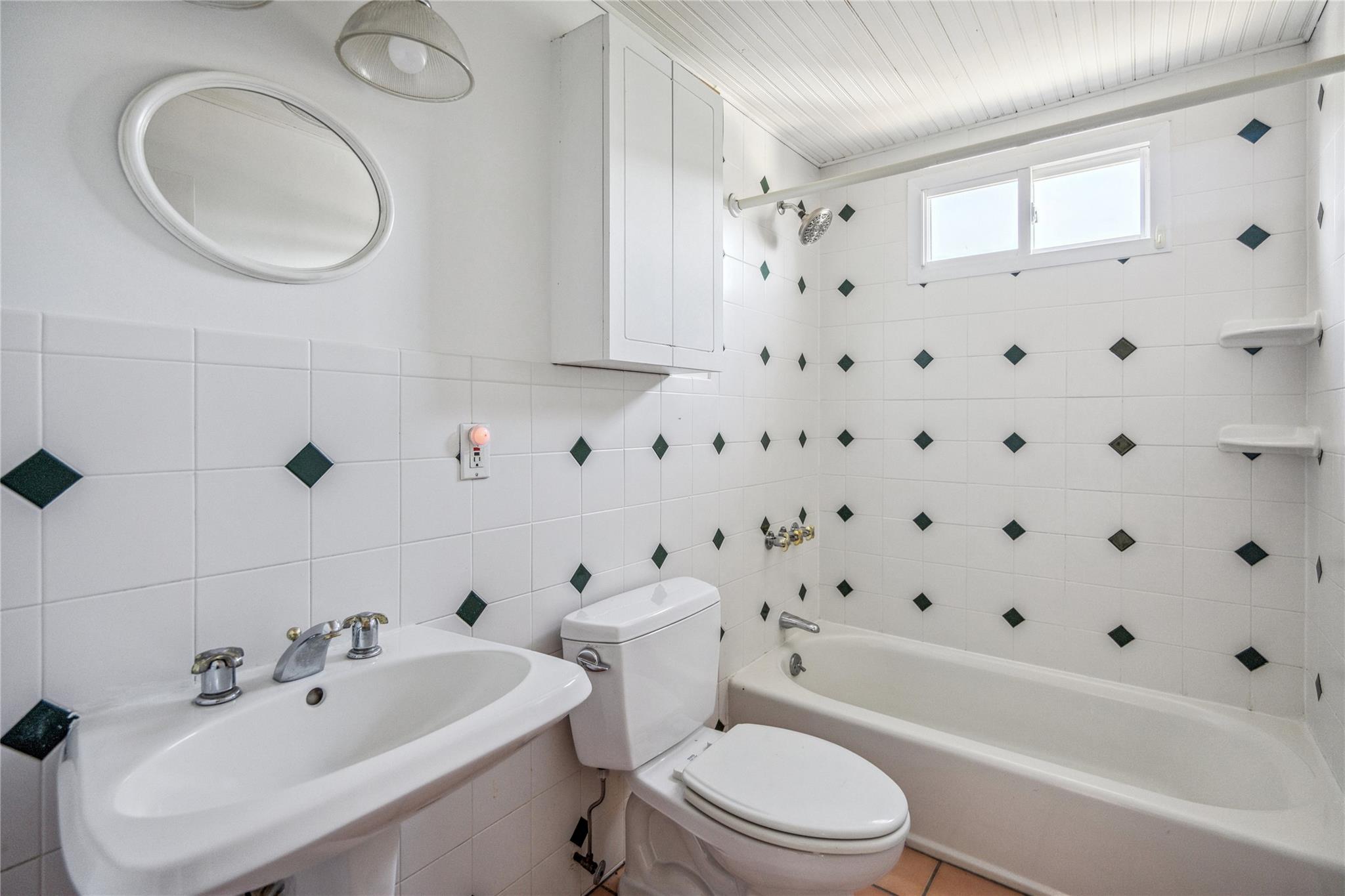 420 Moriches Road, Saint James, New York image 17