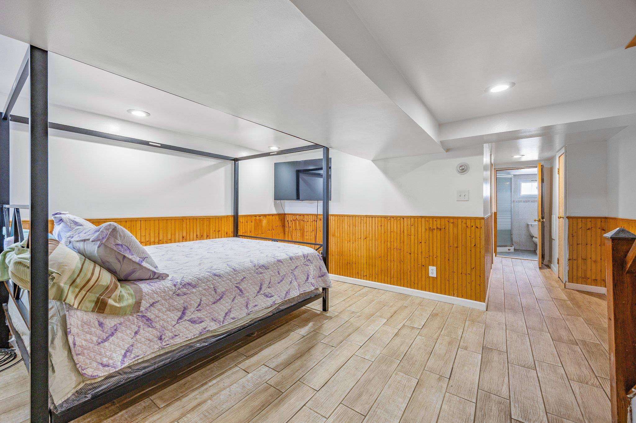 69-06 79th Street, Middle Village, New York image 18