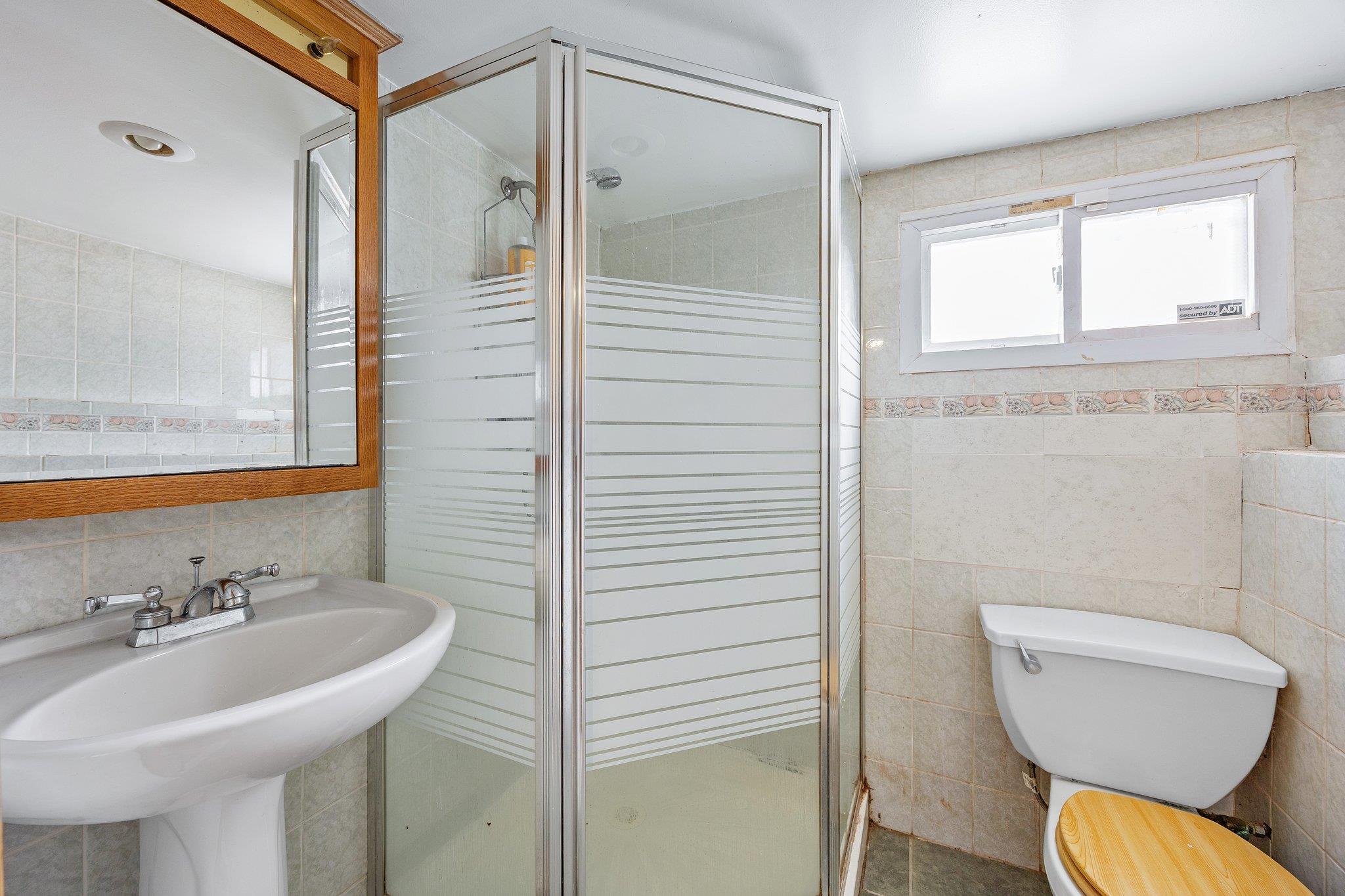 69-06 79th Street, Middle Village, New York image 19