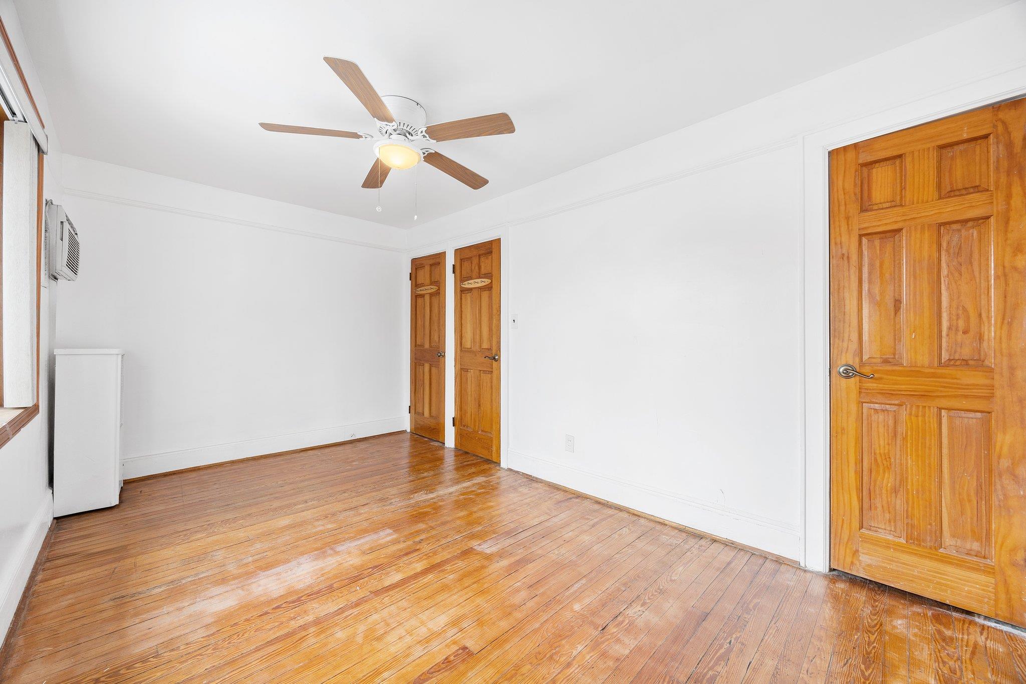 69-06 79th Street, Middle Village, New York image 16