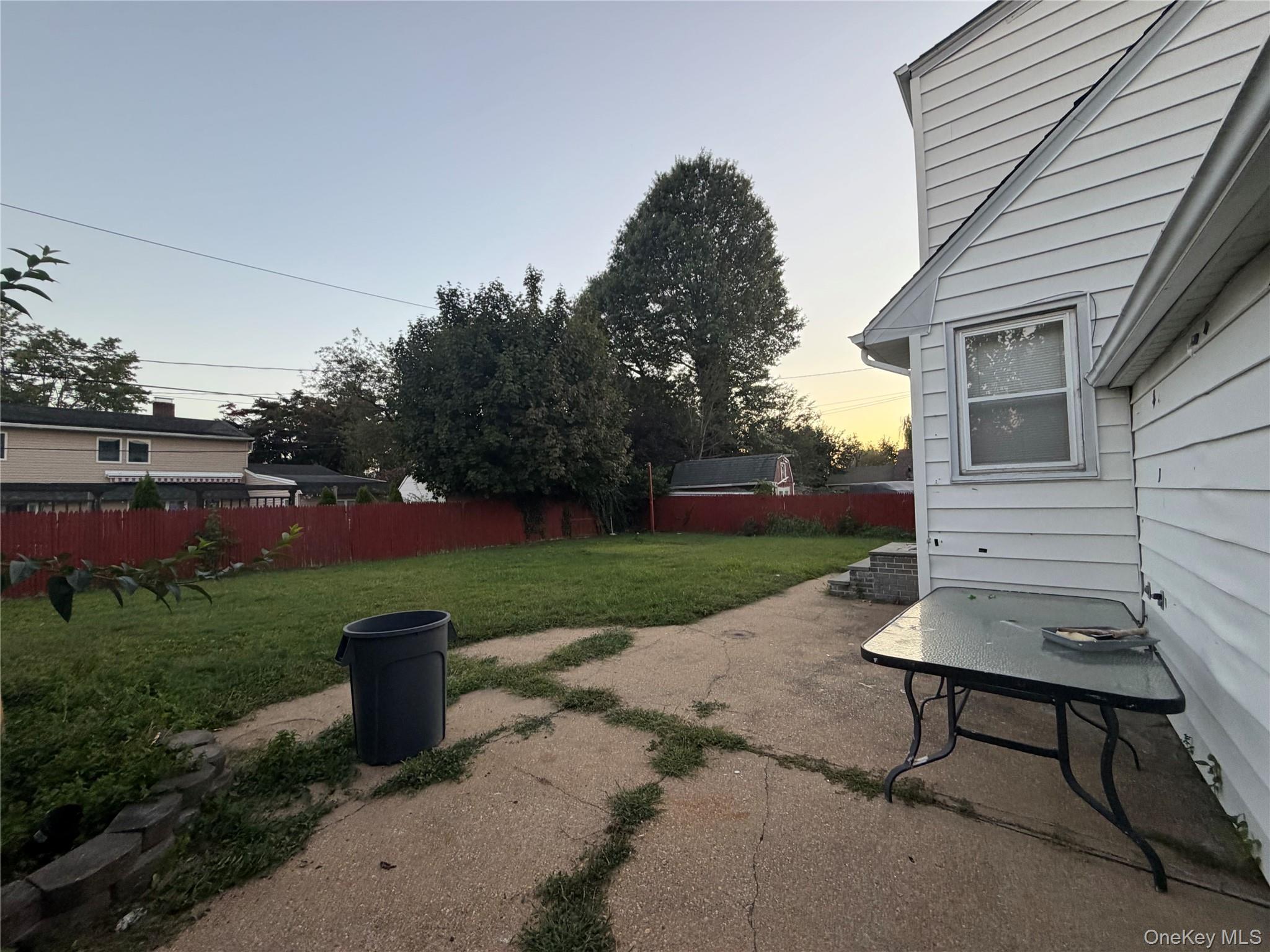 18 Alexander Avenue - Photo 2