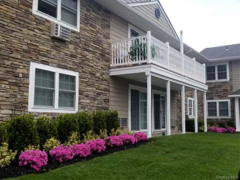 Apartment For Rent - 323 Terrace Road #T08-323<br/> Bayport, NY 11705