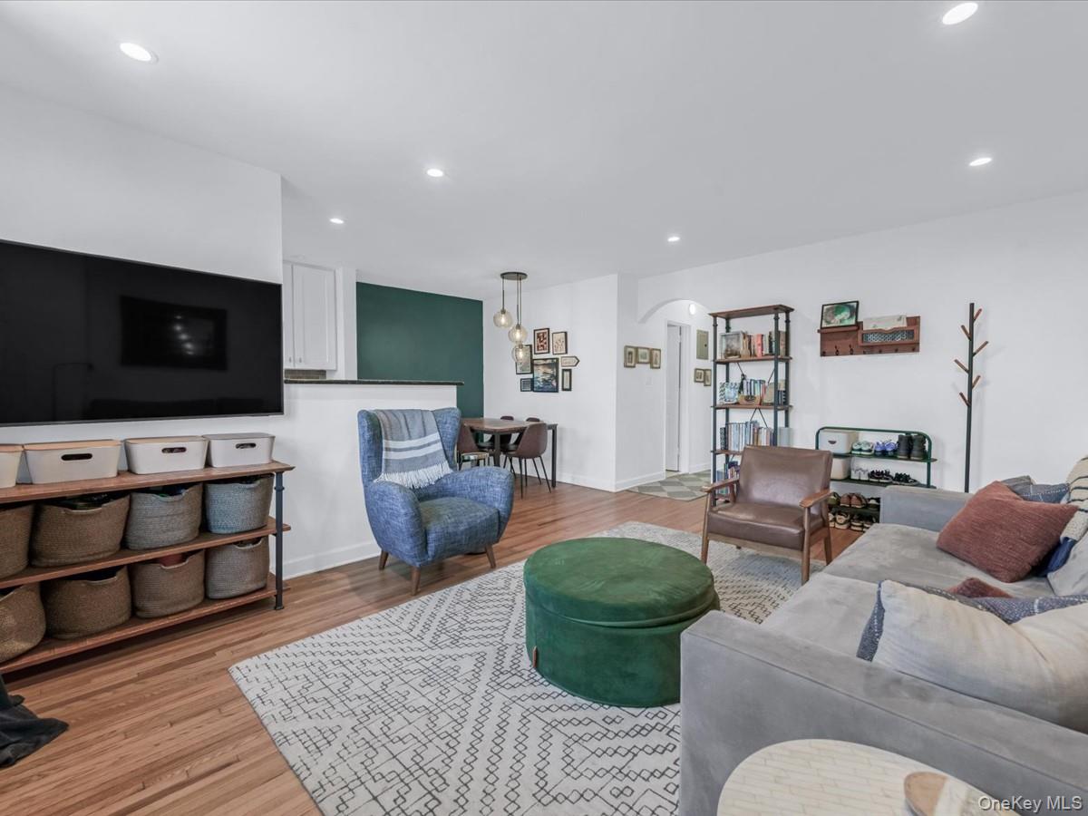 35-32 205th Street 279