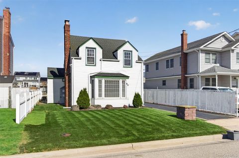 69 Forest Avenue Massapequa NY 11758