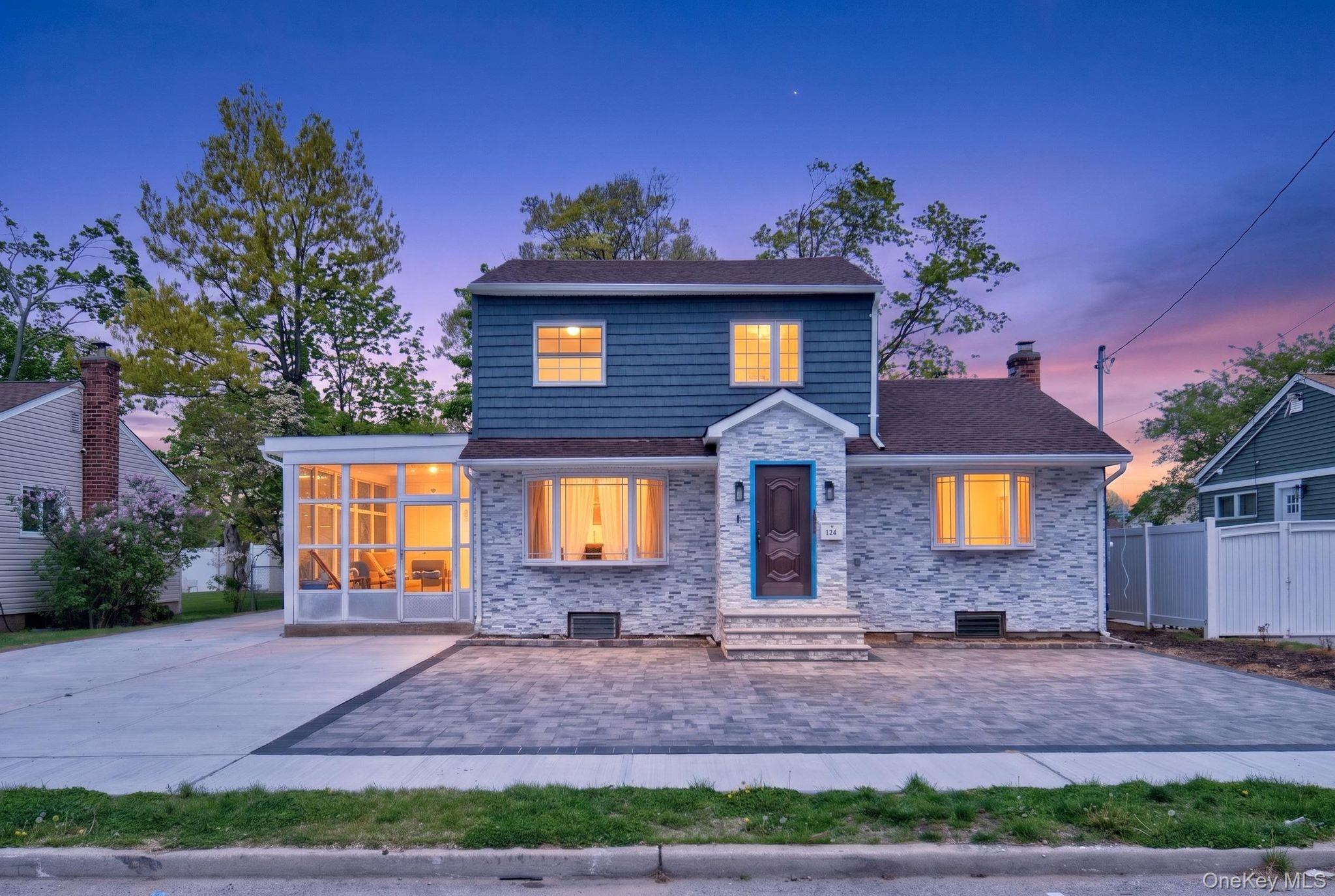 1524 Bowe Road