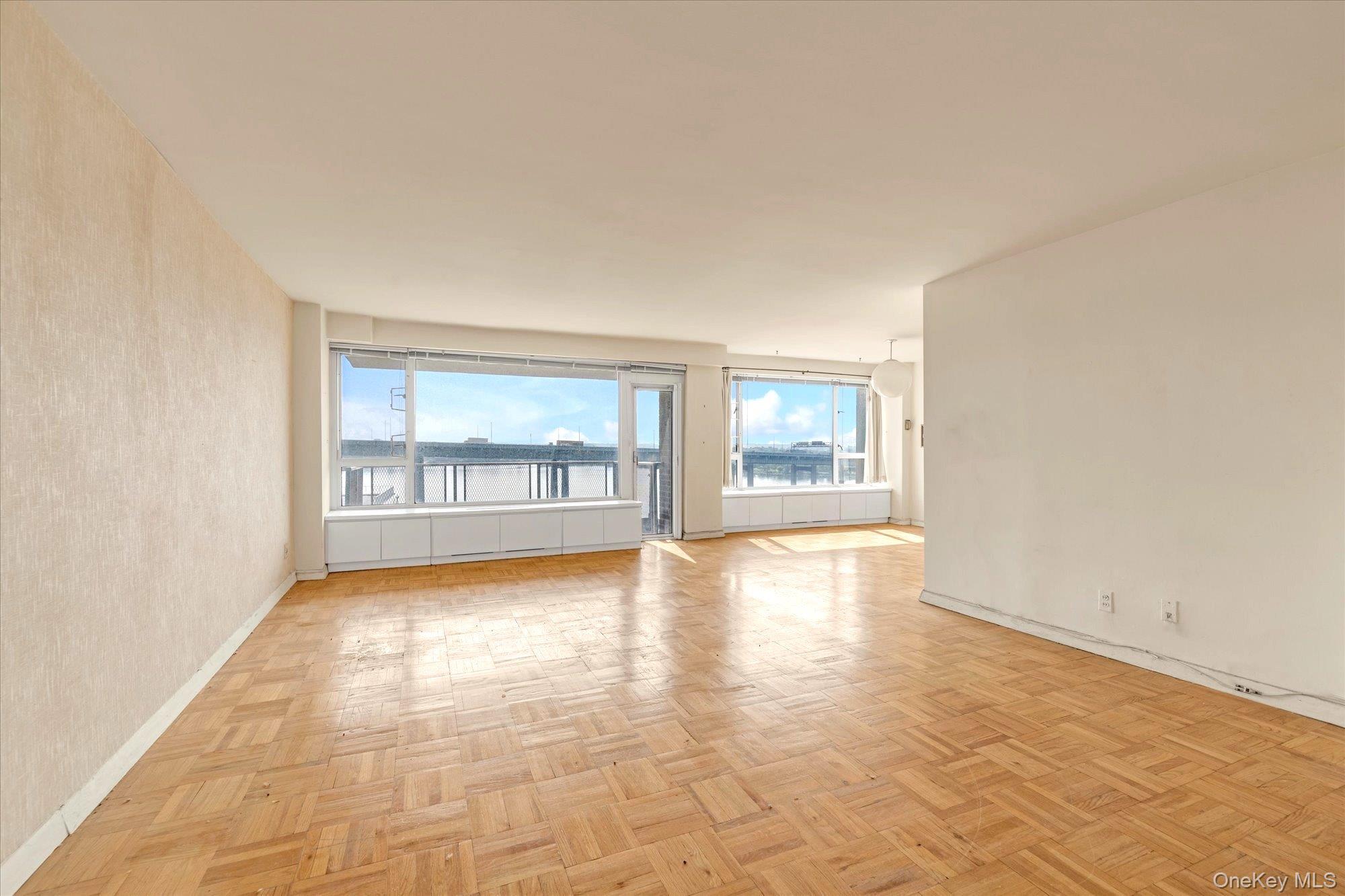 166-25 Powells Cove Boulevard 11L