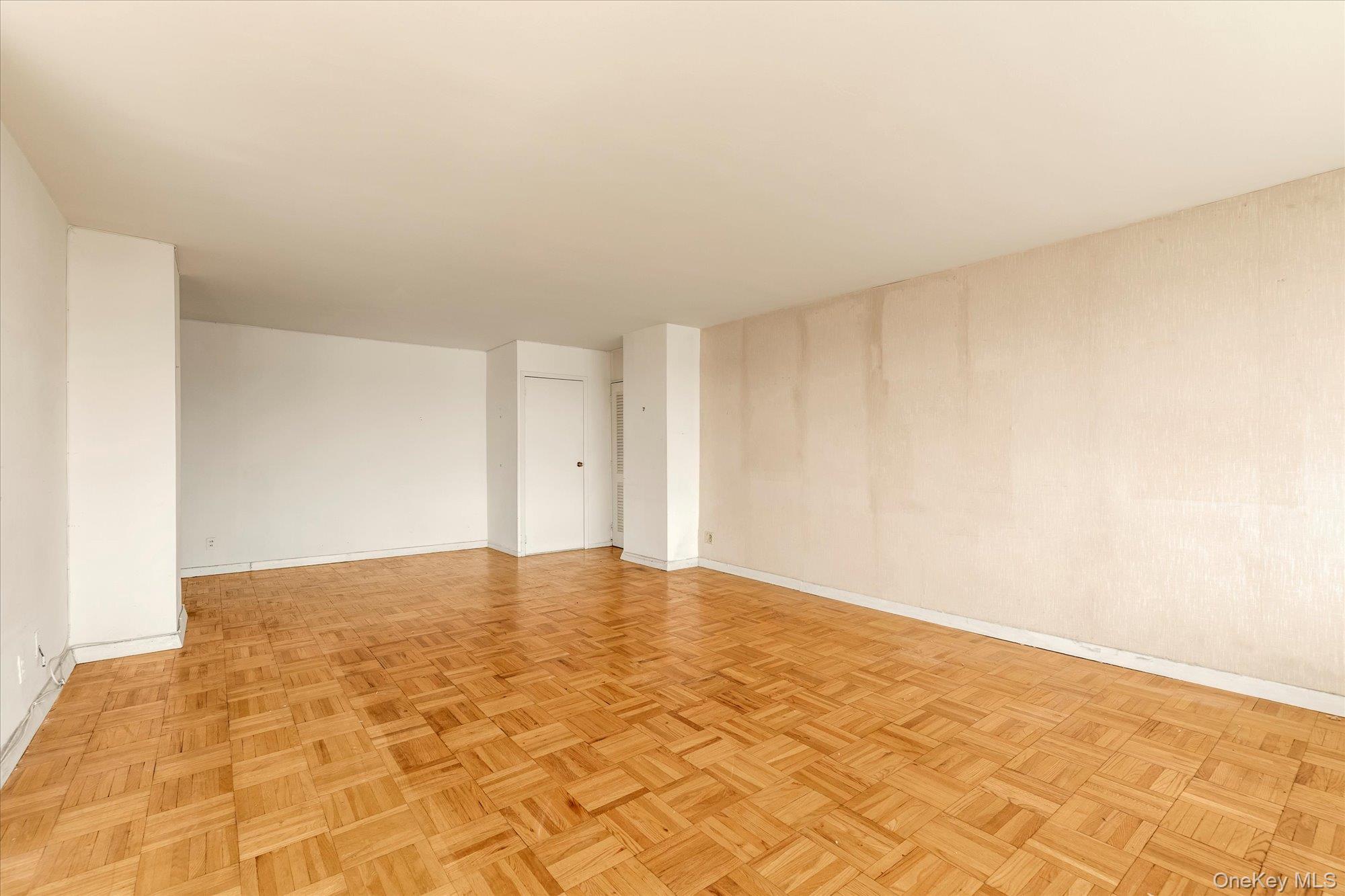 166-25 Powells Cove Boulevard 11L