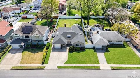 930 Balfour Street Valley Stream NY 11580