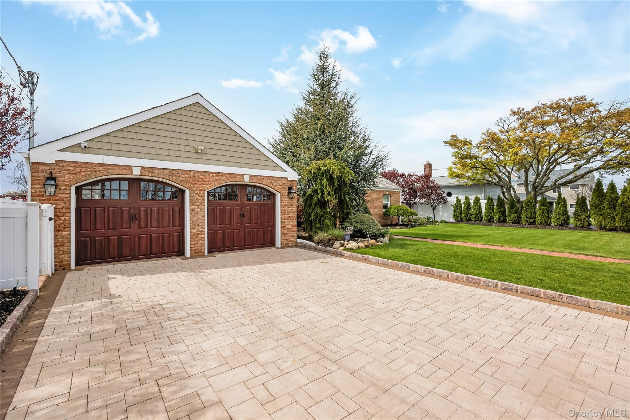 209 W Shore Drive