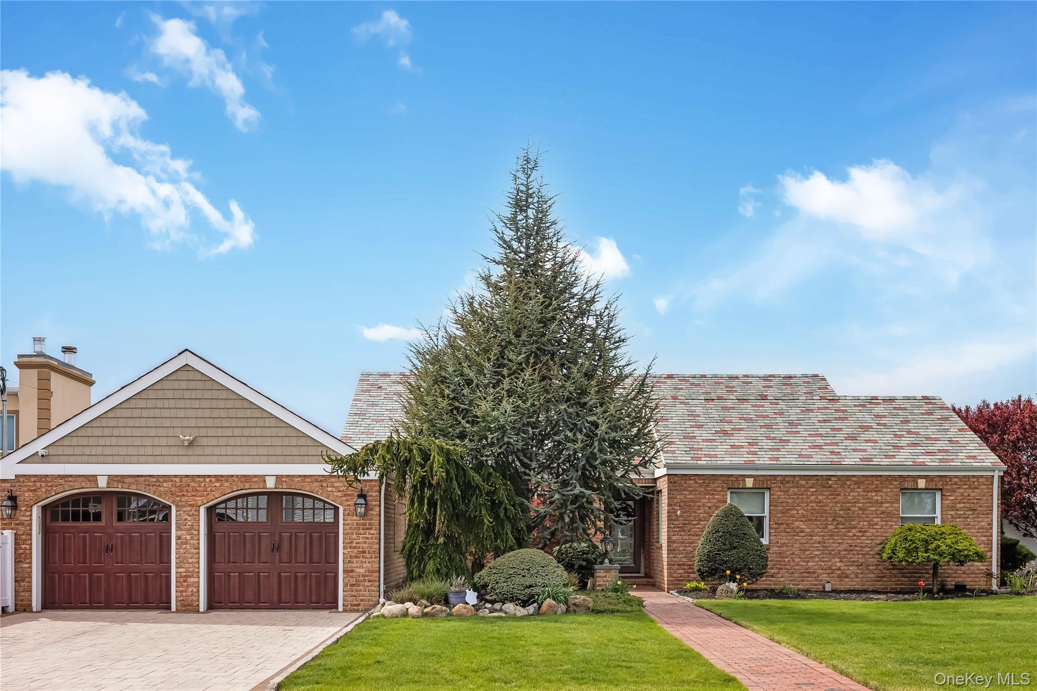 209 W Shore Drive