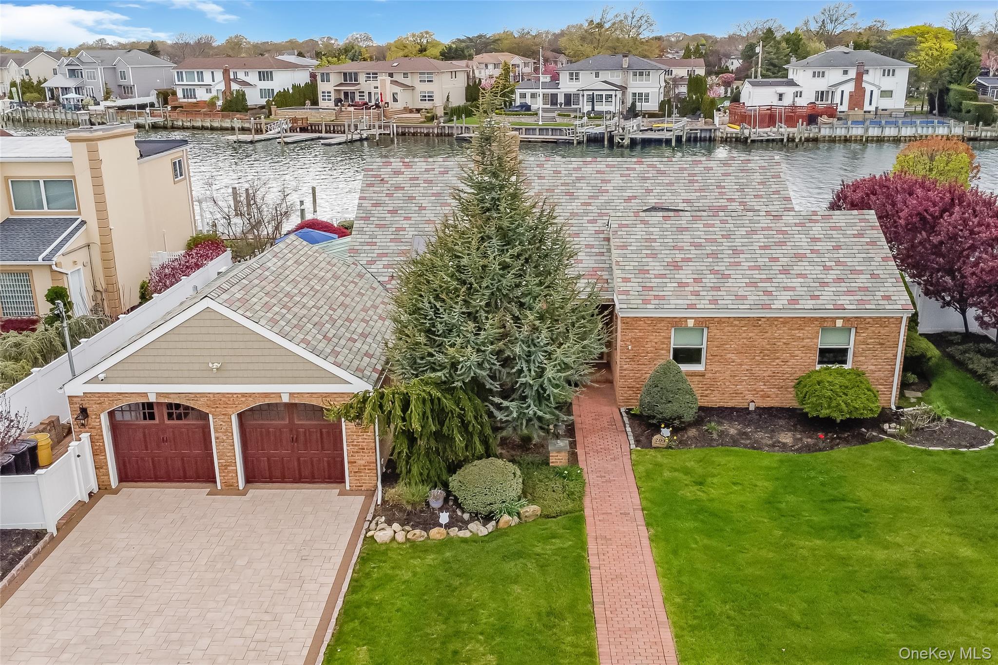 209 W Shore Drive