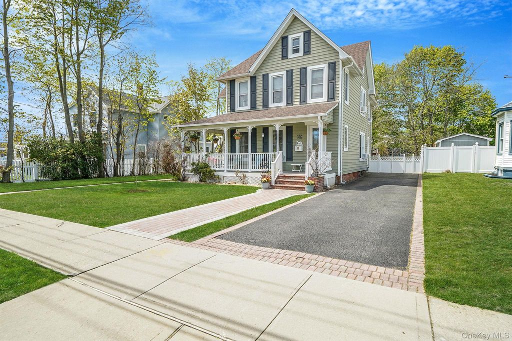 Photo of 74 Maple Avenue, Patchogue, NY 11772 (MLS # 987738)