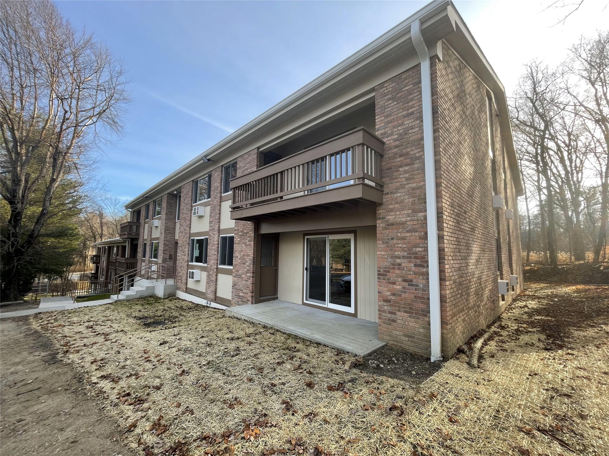 3 Woods End Circle Cir #3P, Peekskill, New York image 3