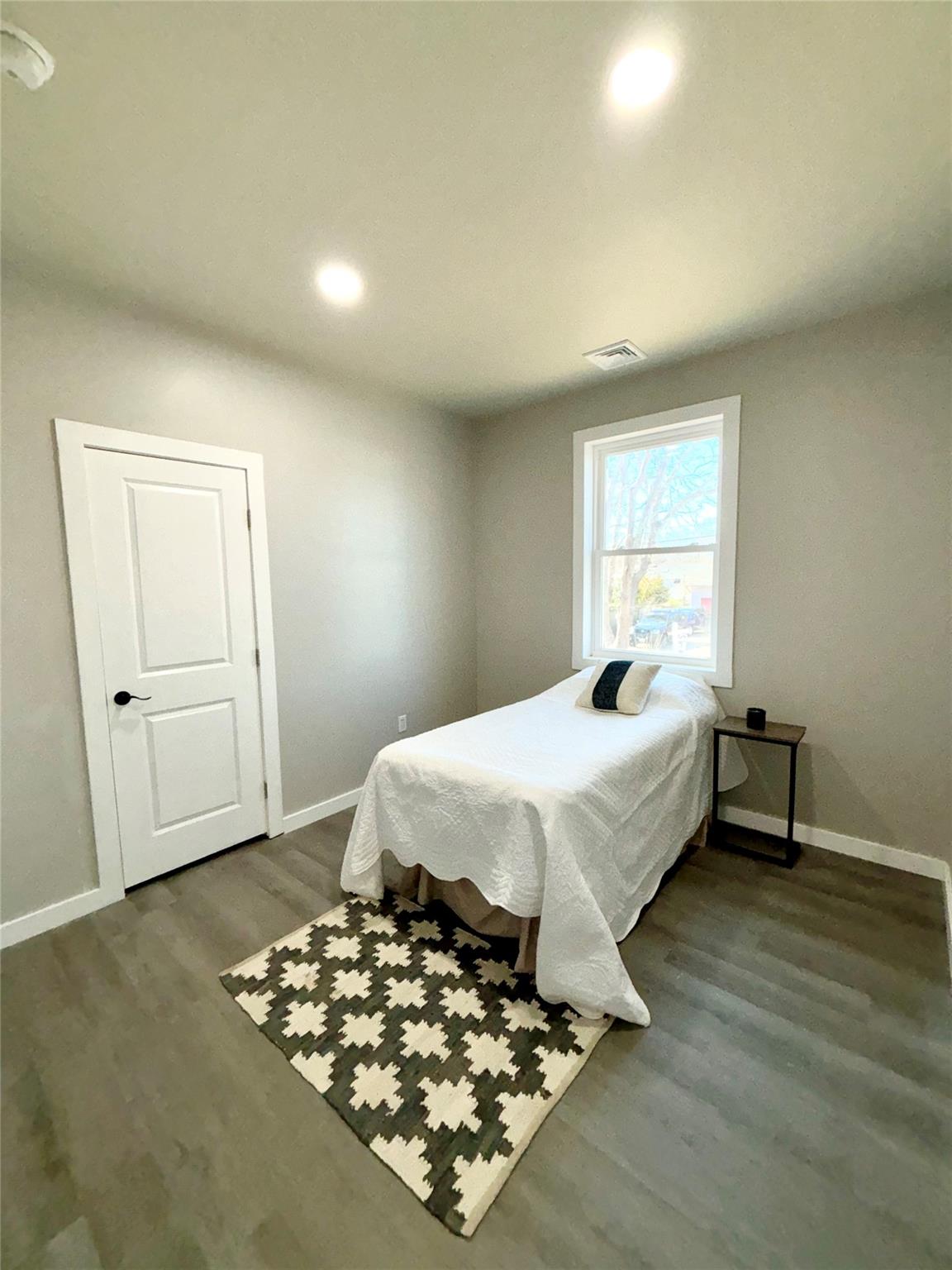 125 Lynbrook Drive, Mastic Beach, New York image 13