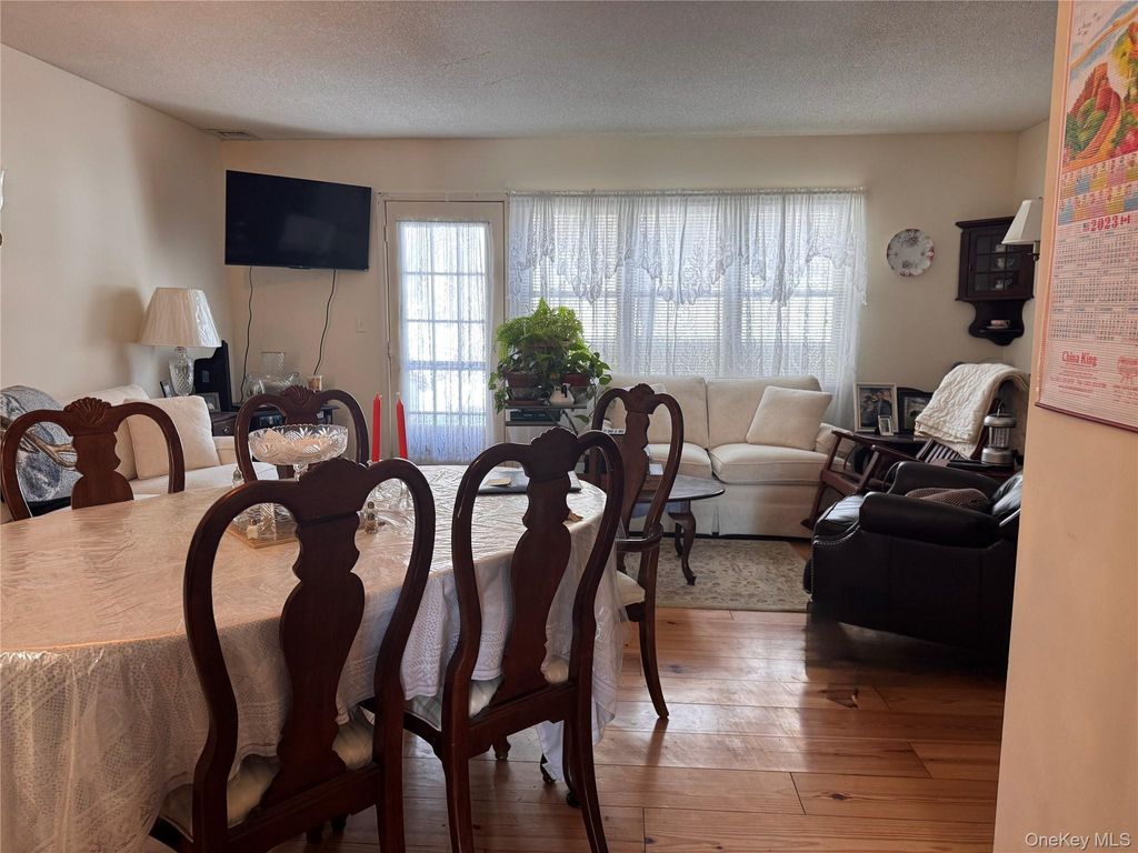 Photo of 179 Heritage Hills #C, Somers, NY 10589 (MLS # 965816)