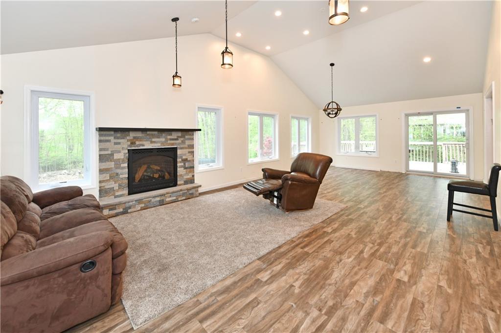 11 Brookview Boulevard