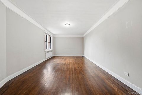 Other For Rent - 155-01 90th Ave #3R<br/> Jamaica, NY 11432