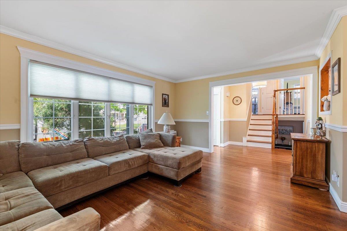 2 Manor Drive, Bethpage, New York image 5