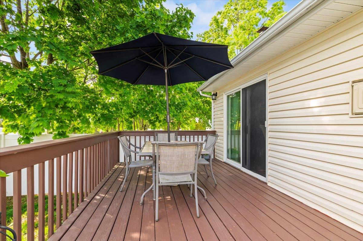 2 Manor Drive, Bethpage, New York image 28