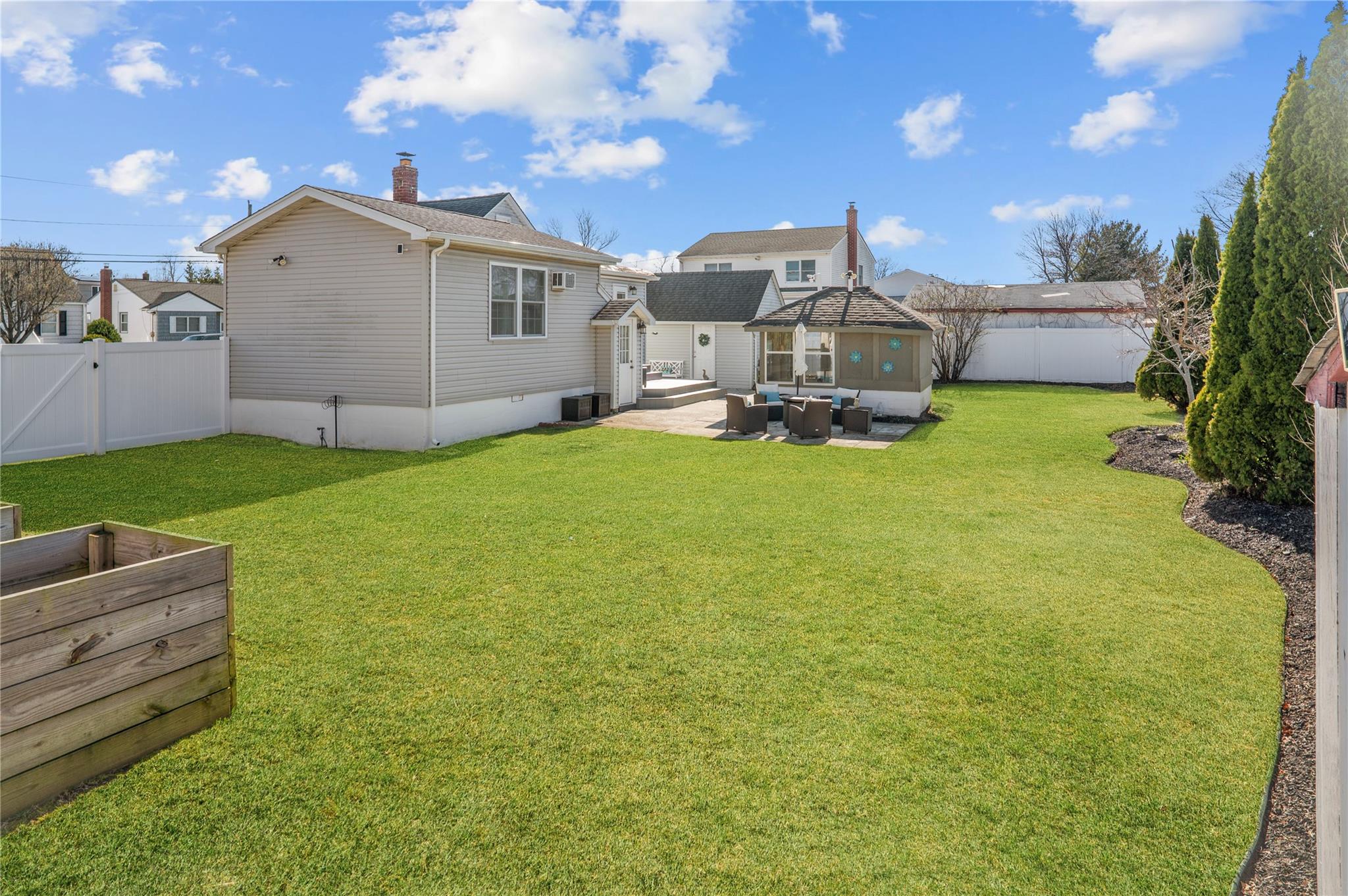 1570 1st Street, West Babylon, New York image 7