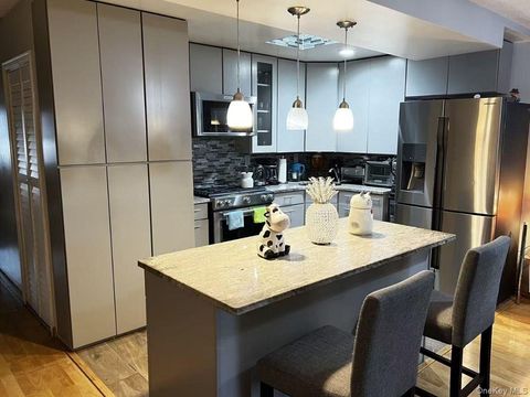 75-22 Parsons Boulevard D3 Fresh Meadows NY 11366