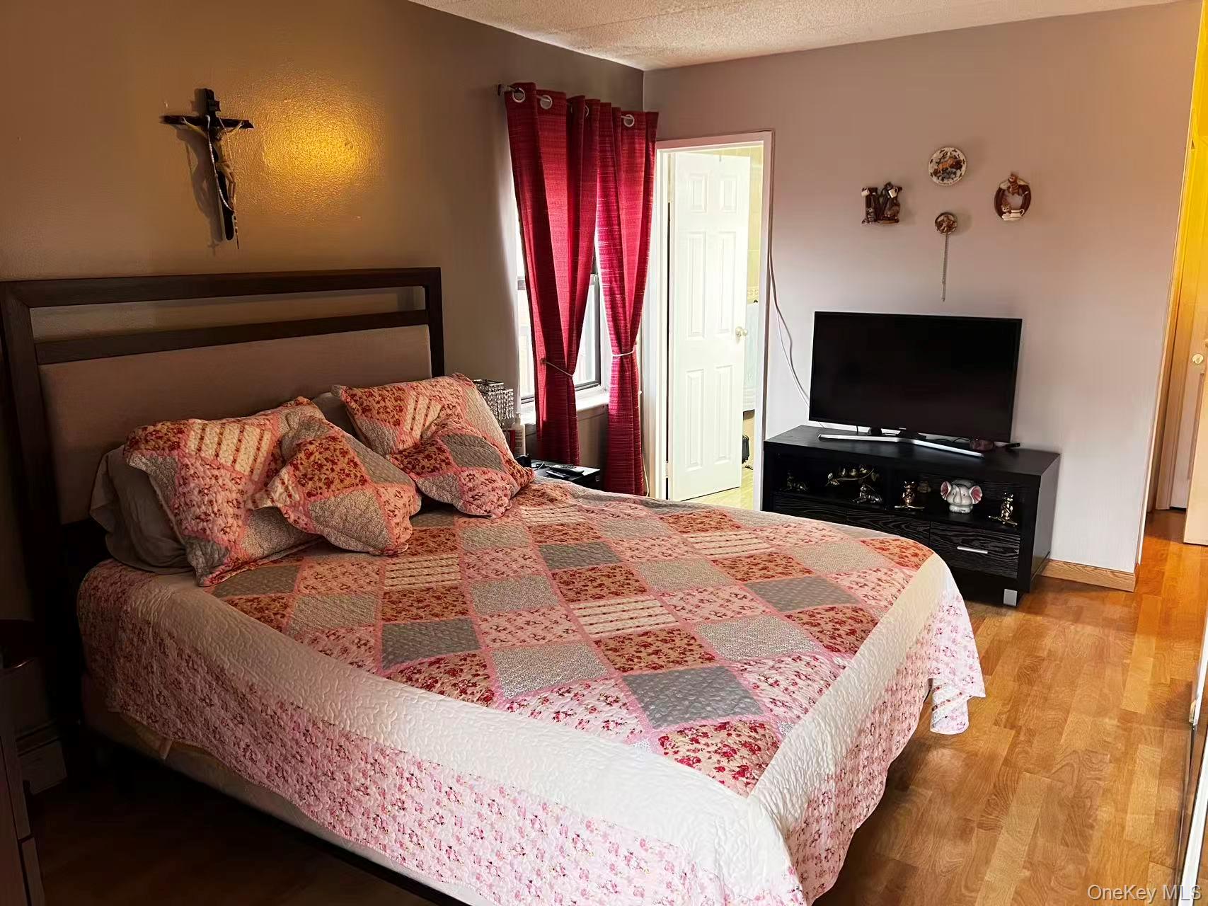 75-22 Parsons Boulevard D3