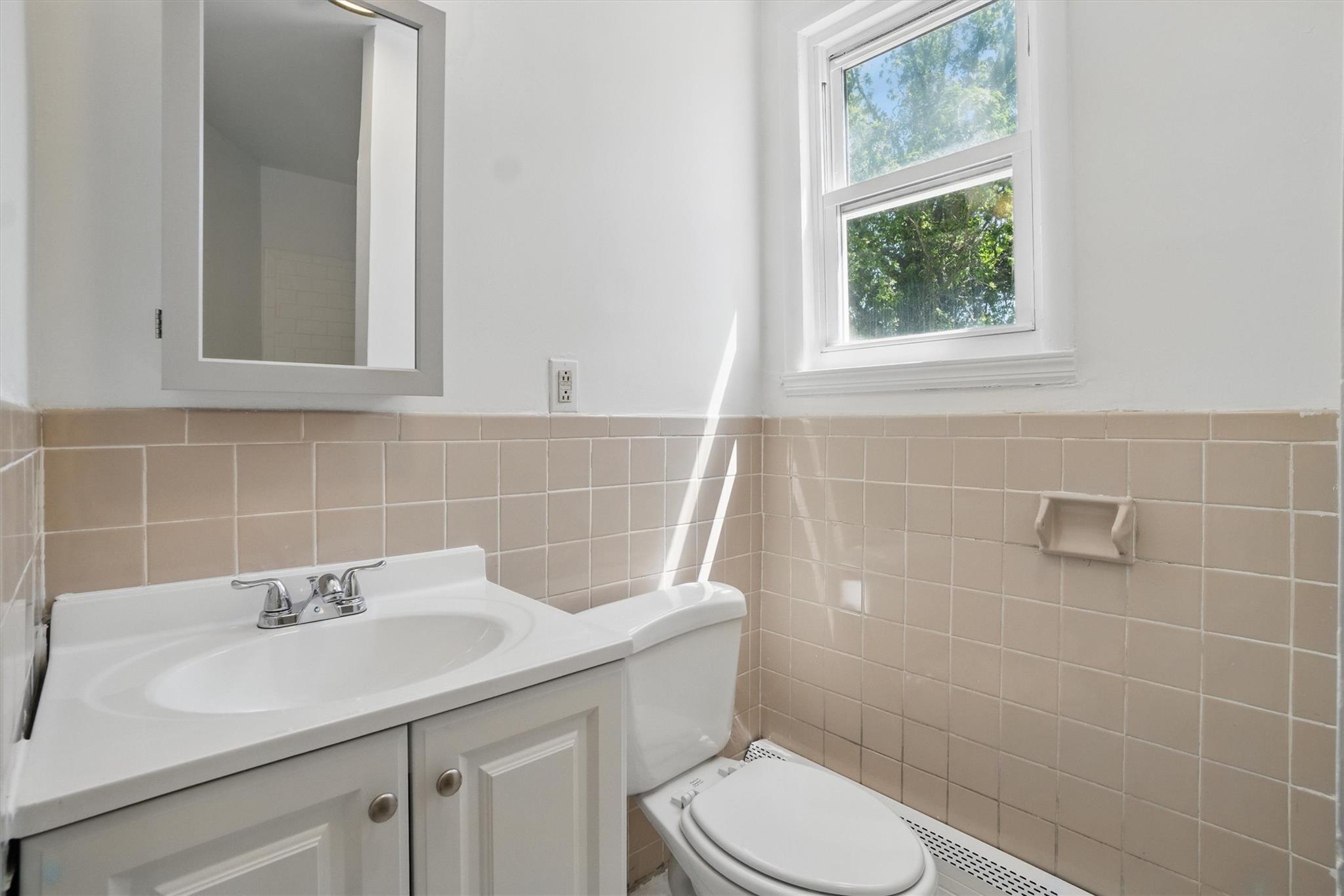 419 S 7th Avenue, Mount Vernon, New York image 24