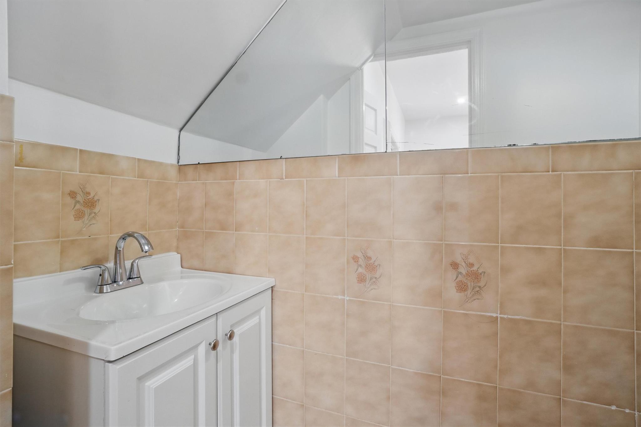 419 S 7th Avenue, Mount Vernon, New York image 10