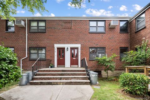 160-24 17th Ave 1 Whitestone NY 11357