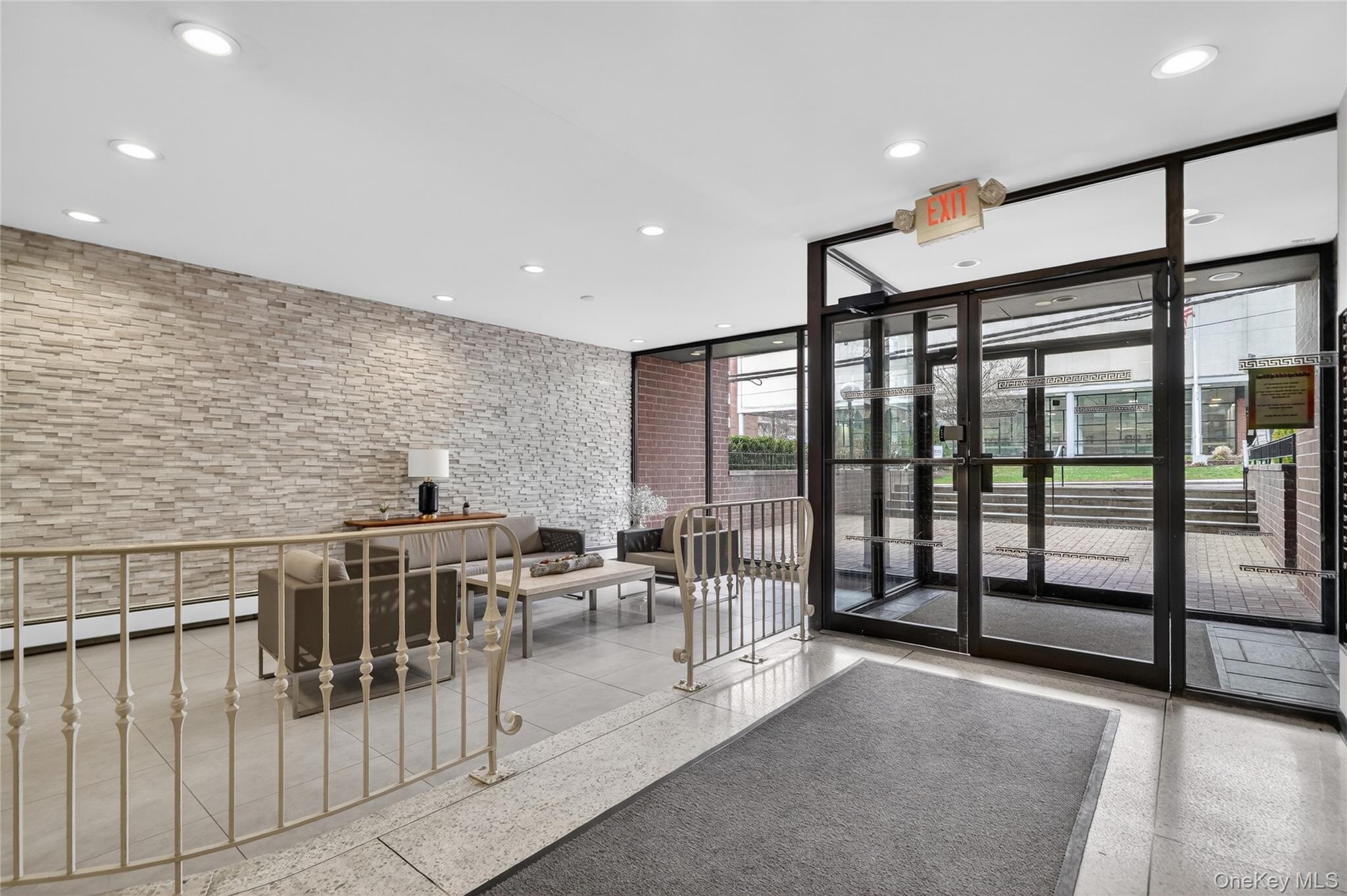 395 Westchester Avenue 2M