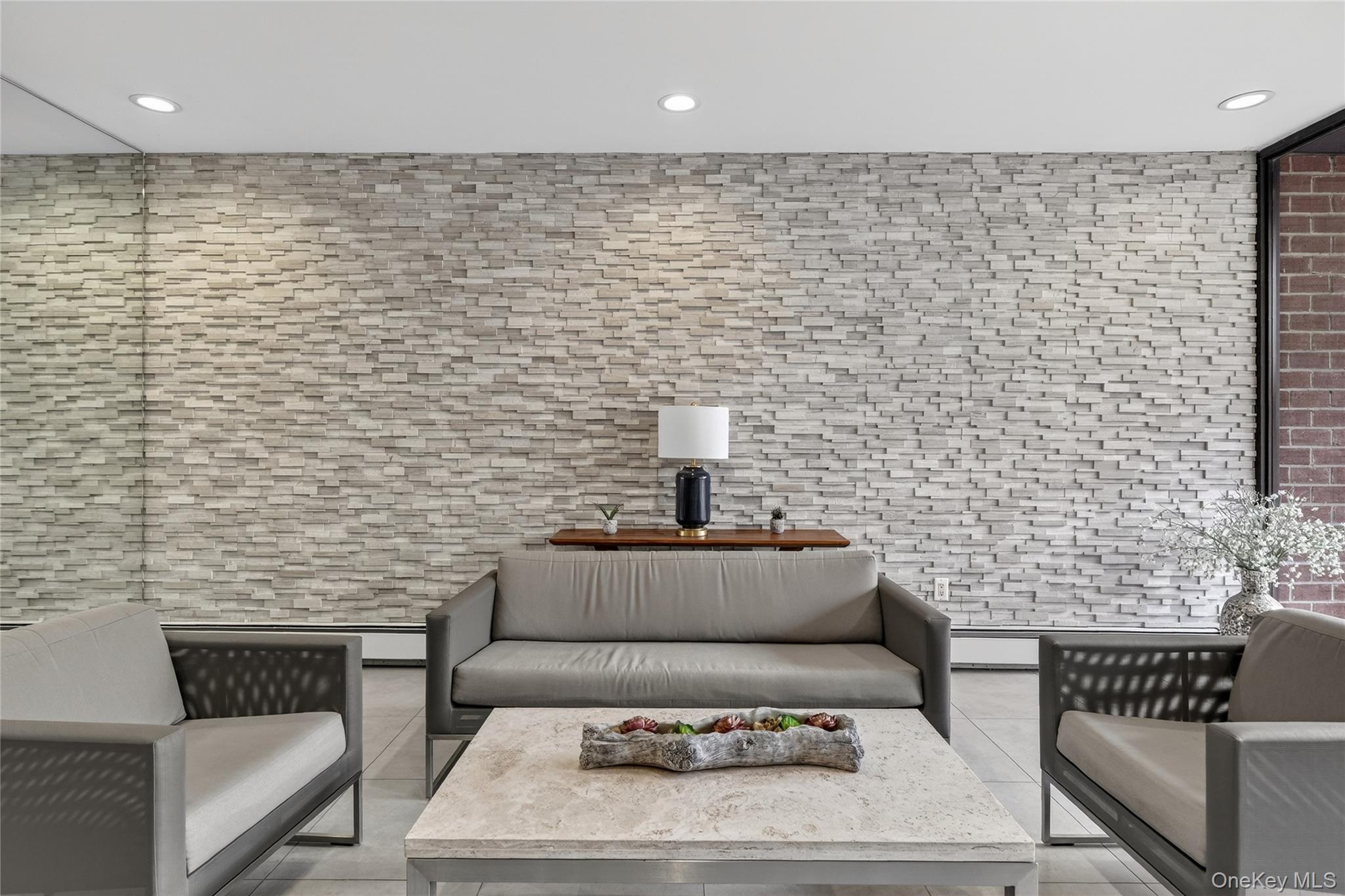 395 Westchester Avenue 2M