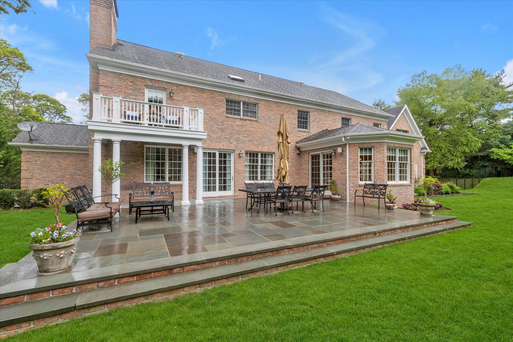 61 Geralind Drive, Syosset, New York image 21