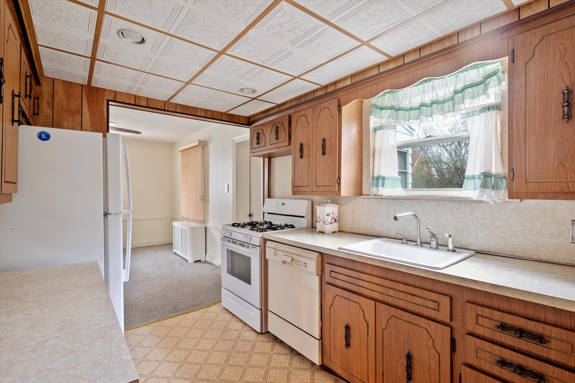 448 Coolidge Street, West Hempstead, New York image 10