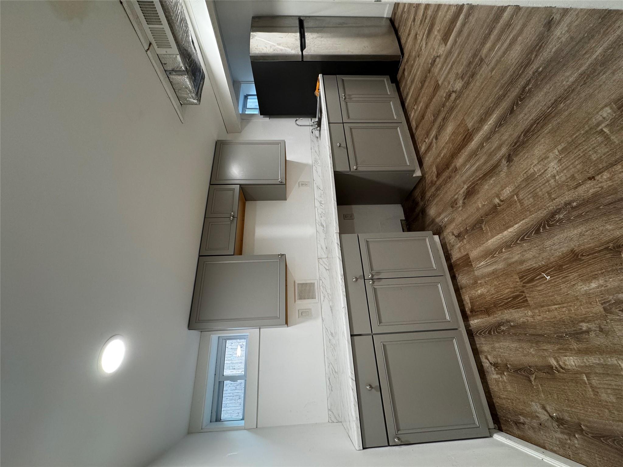 133 Westwood Drive, Brentwood, New York image 8