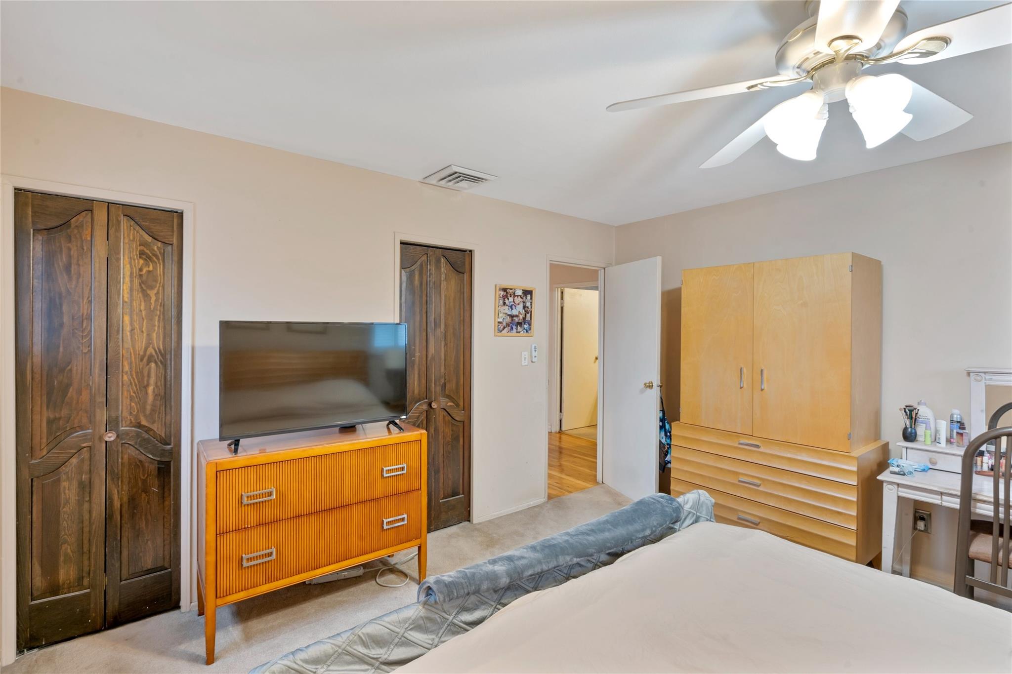 50 Ruby Lane, Plainview, New York image 10