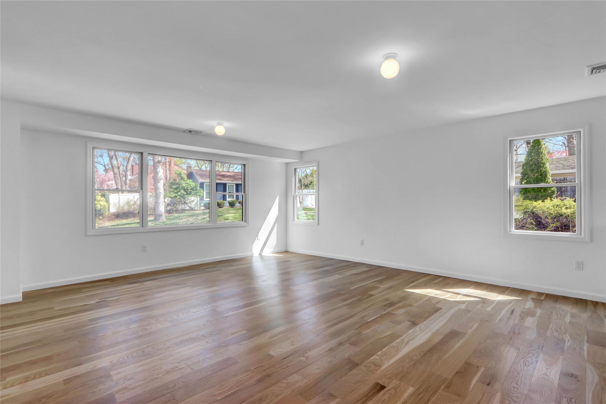 12 Syosset Road, Sound Beach, New York image 14