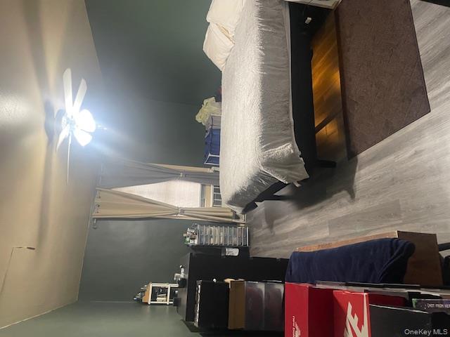 2165 Matthews Avenue 4F