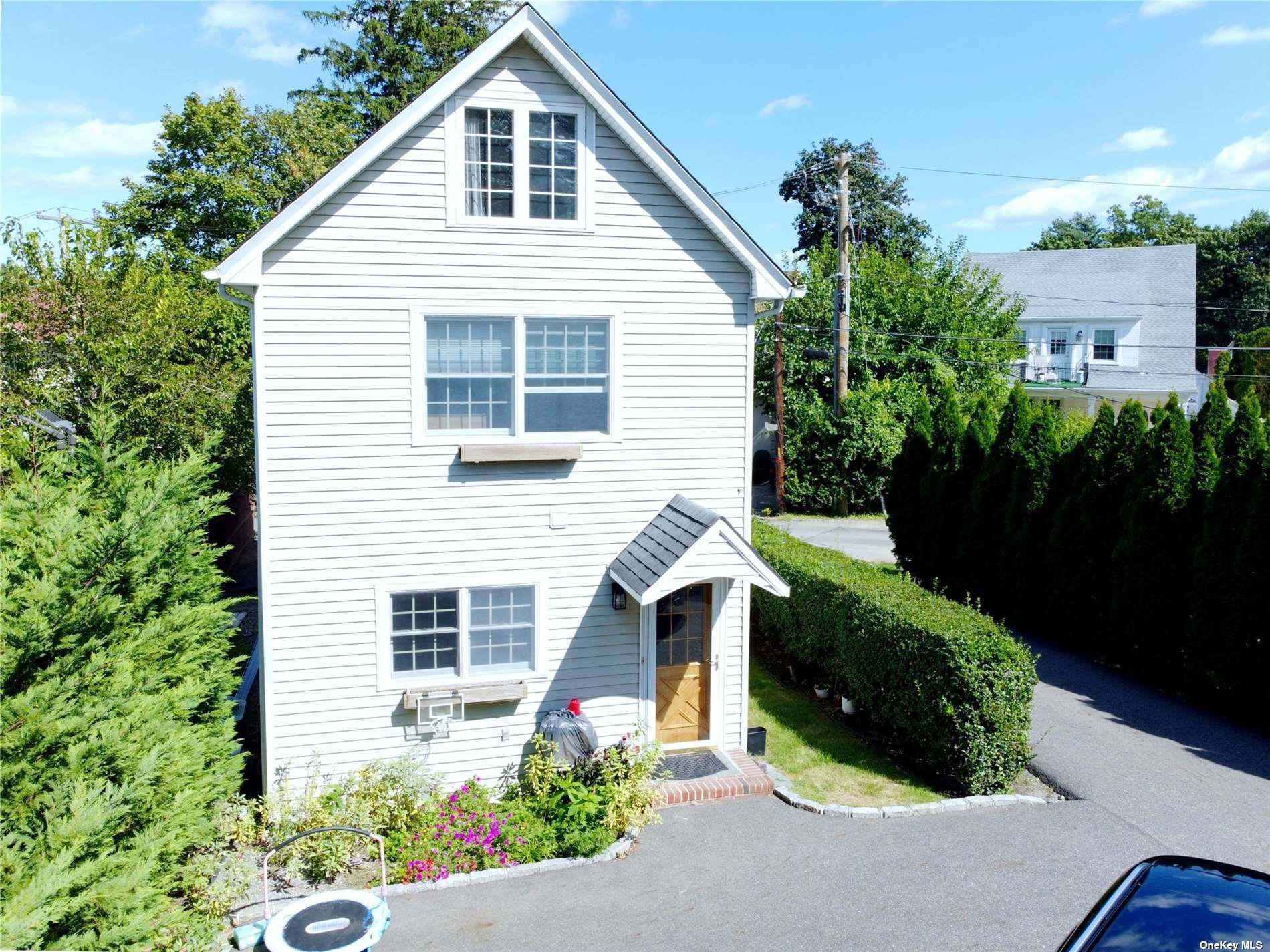 6 Morris Lane, Great Neck, New York image 29